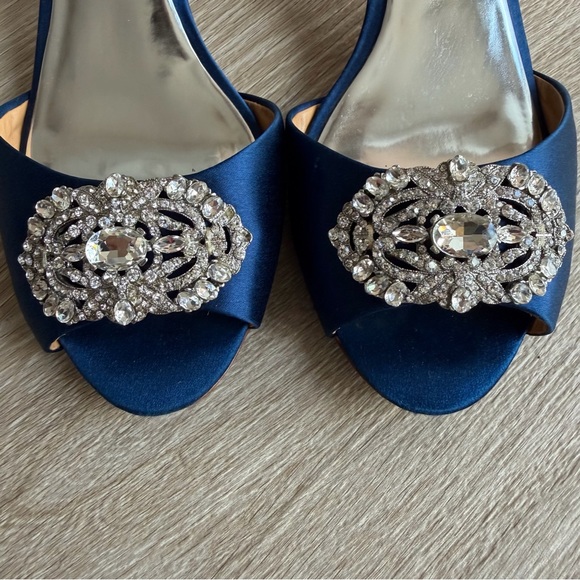 Badgley Mischka Blue Satin D’Orsay Peep Toe Crystal Heels Size 7 - Picture 2 of 14